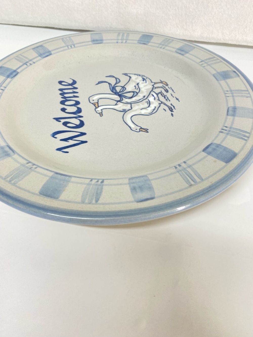 Vintage Louisville Stoneware Gaggle of Geese Welcome Dinner Plate Hand Painted - Picture 9 of 10